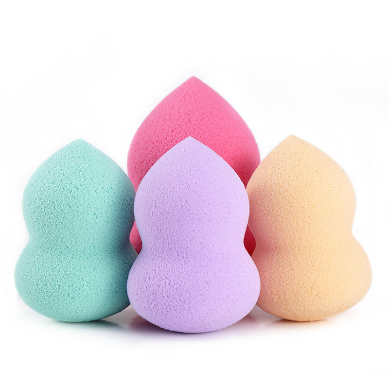 Cosmetic sponge made of polyurethane foam