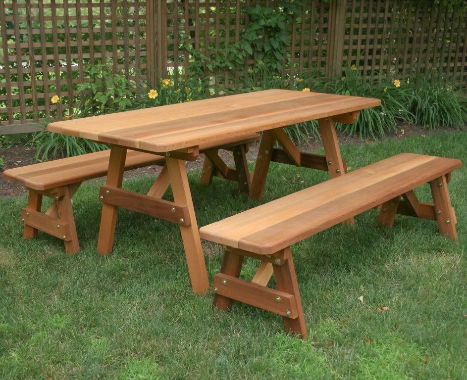 A more durable picnic table with polyurethane