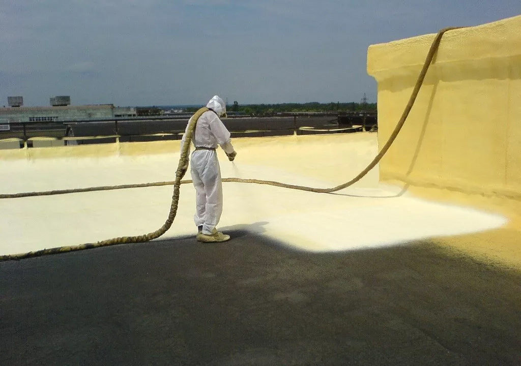 Applications of spray polyurethane foam in roofing systems