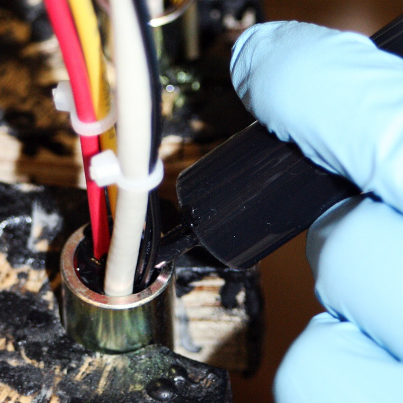 تزریق دسته سیم