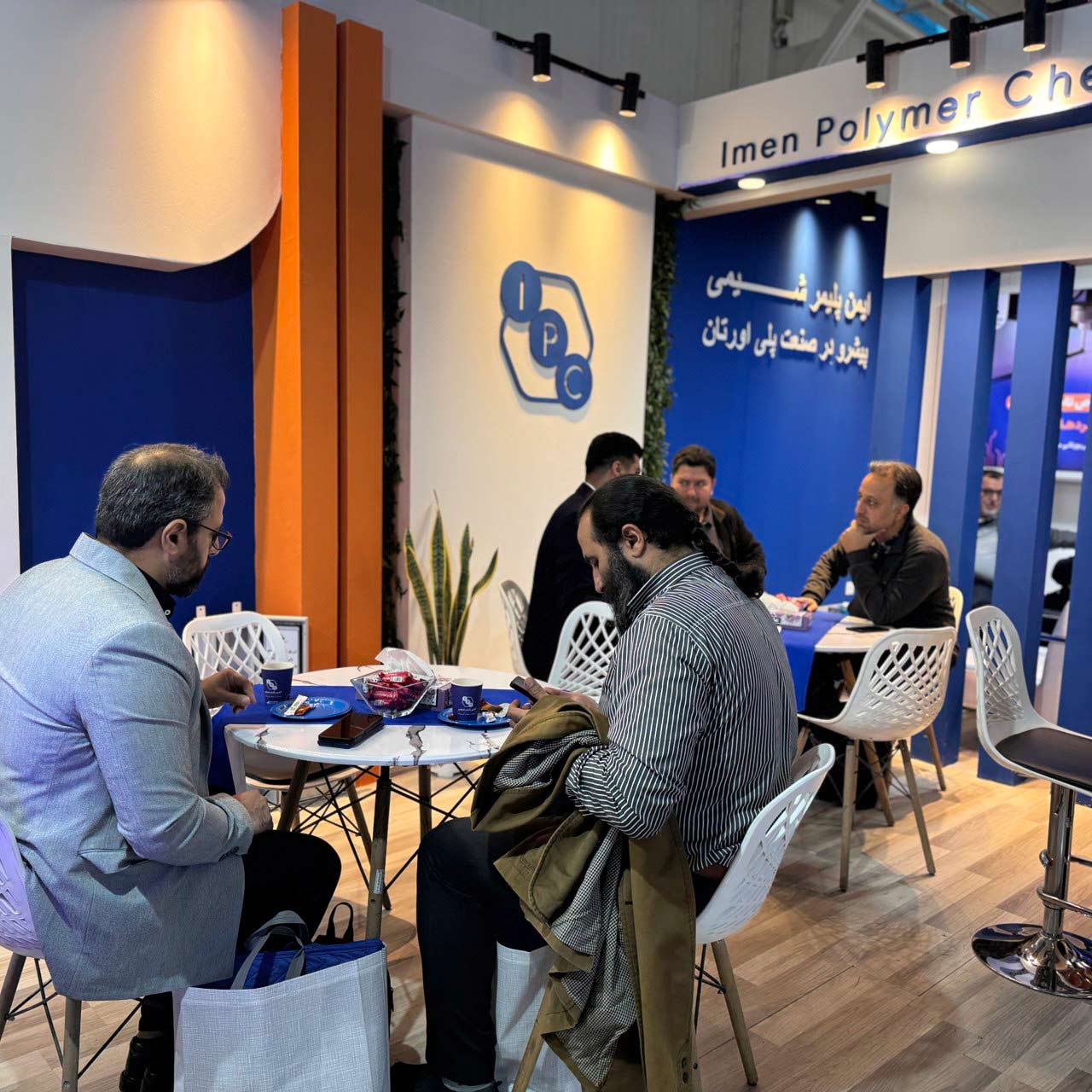 ایمن پلیمر شیمی در بیست و پنجمین نمایشگاه بین المللی صنعت برق تهران